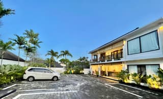 Alami Luxury Villa