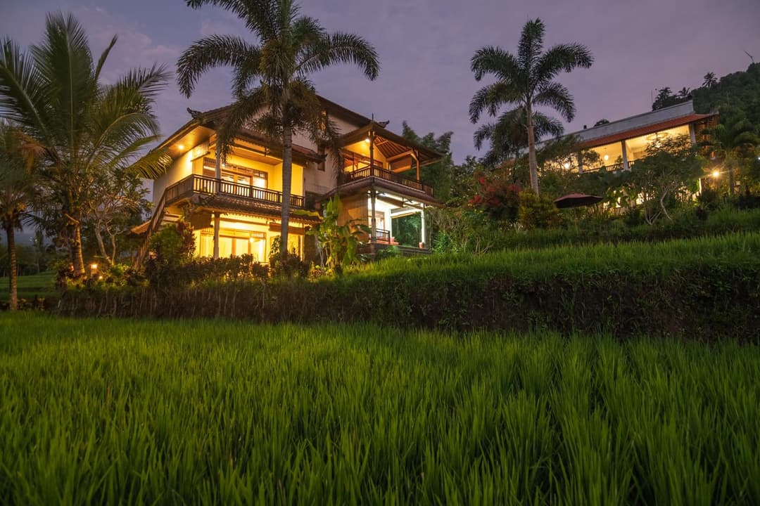Lesong Hotel and Restaurant — photo 1 of 82
