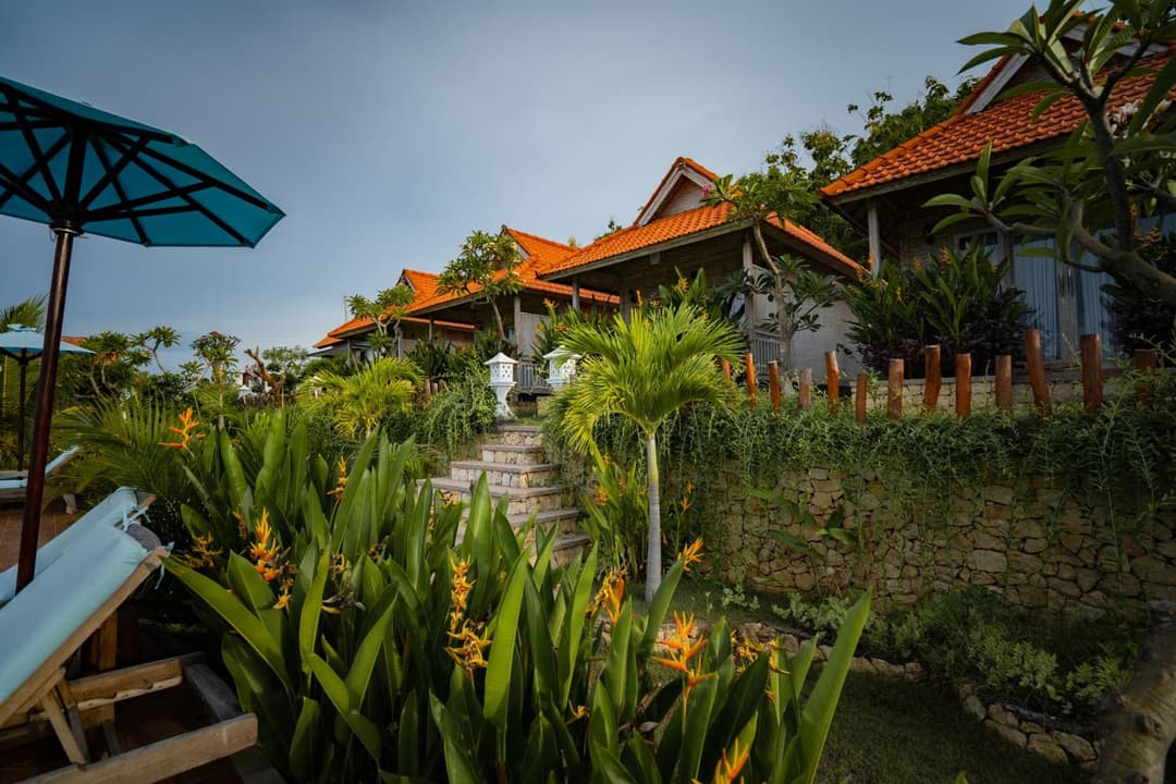 Gara Gara Sea View — photo 1 of 41