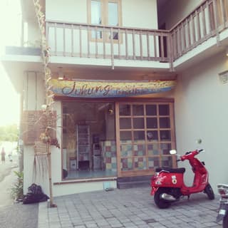 Jukung Guest House