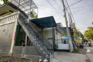 L Degus Hostel