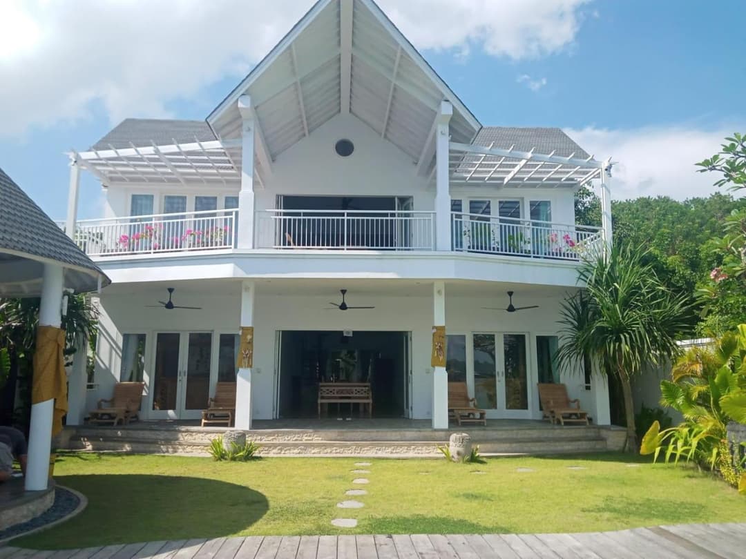 Ceningan Beachside Villas — photo 1 of 1