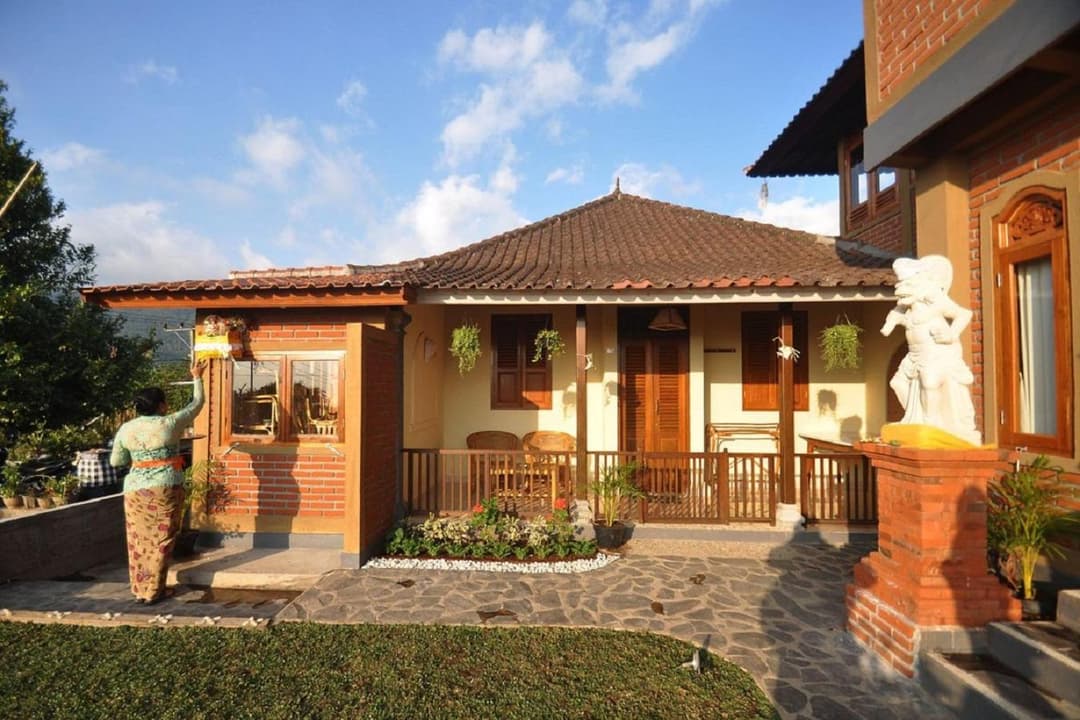Meme Surung Guesthouse — photo 1 of 59