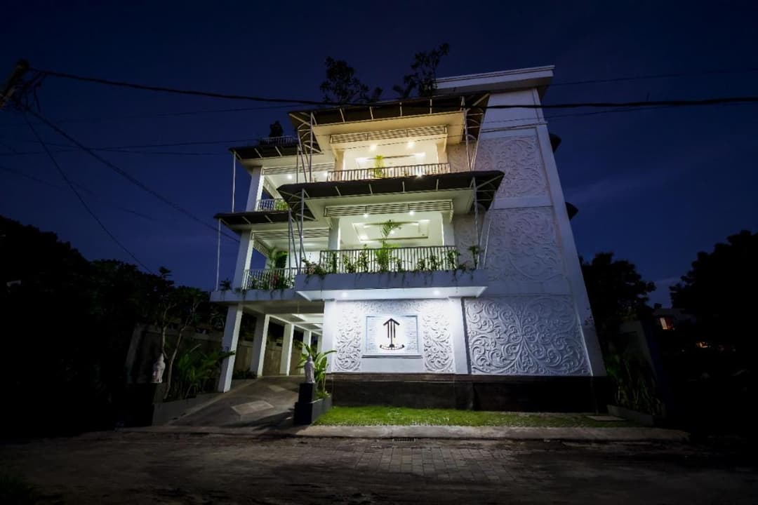 Umah Santi Residence — photo 1 of 35