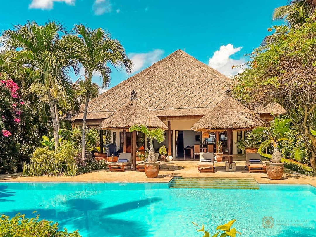 Villa Bidadari - Bali Sea Villas Beachfront and private pool — photo 1 of 48