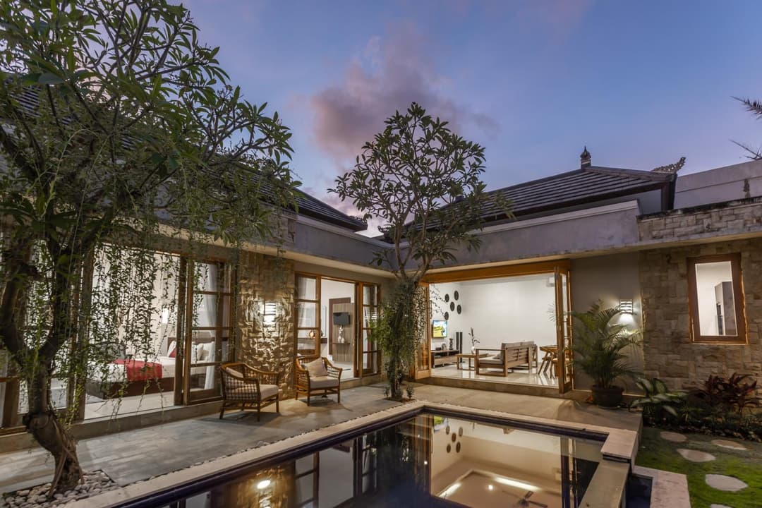 Bali Voyage — photo 1 of 68