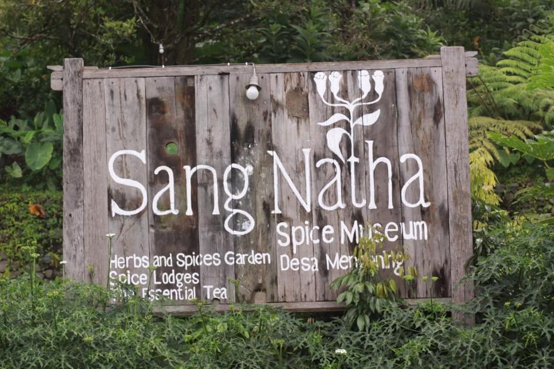 Sang Natha — photo 1 of 10