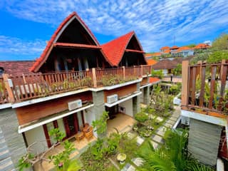Ayu Laba Beach Villa and Resto
