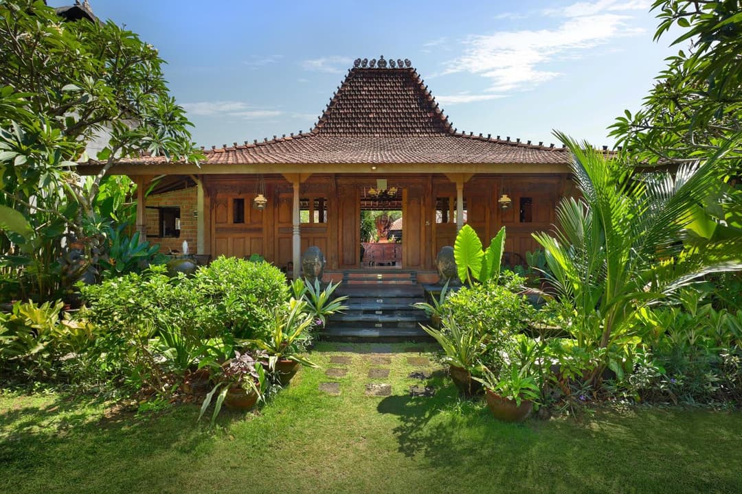 Mahe Garden Kuta Villas — photo 1 of 49