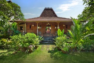 Mahe Garden Kuta Villas