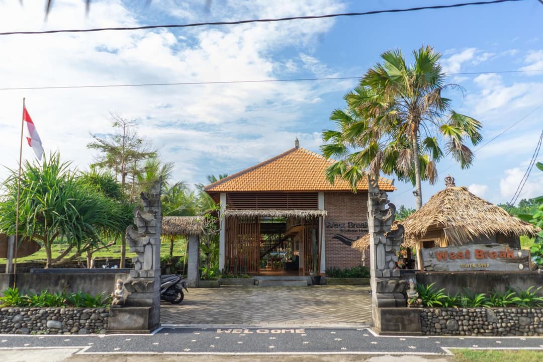 West Break Bali - Medewi — photo 1 of 1