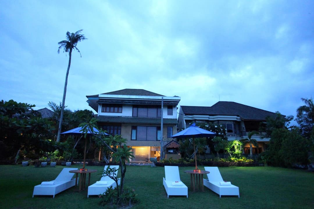 Sanur Seaview Hotel — photo 1 of 45