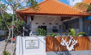 Sarinah Beach - Bistro & Bungalow