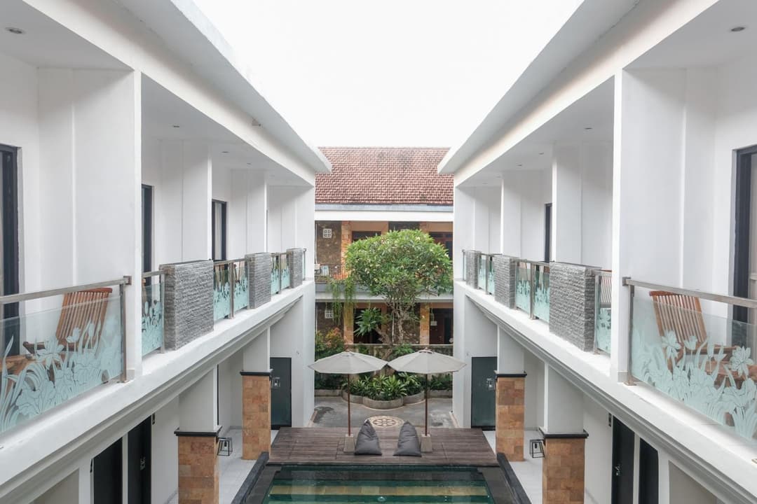 Guyana Hotel — photo 1 of 14