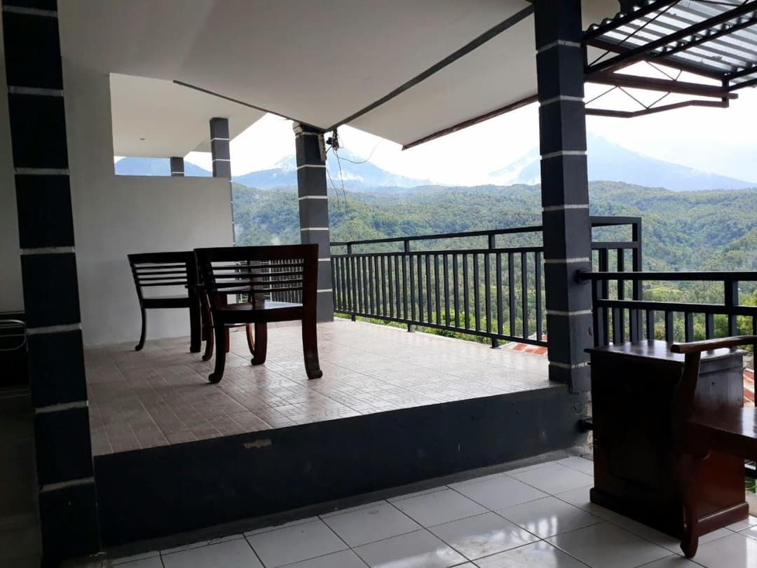 One Homestay and Warung — photo 1 of 76
