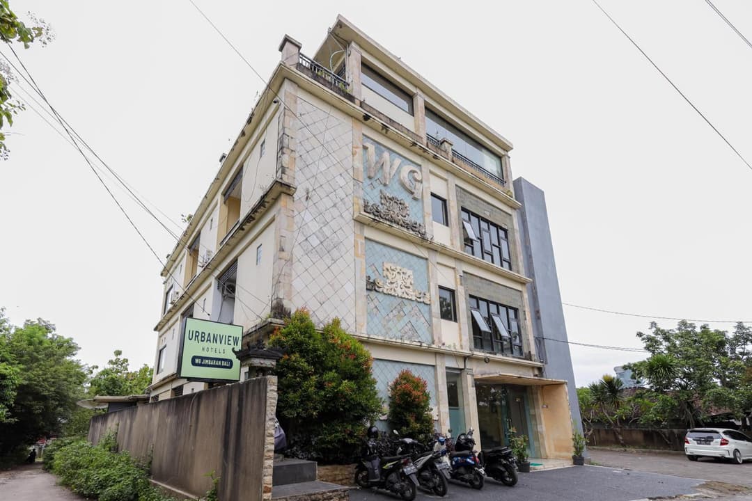 Urbanview Hotel WG Jimbaran Bali — photo 1 of 29
