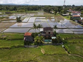 Mancur Guesthouse