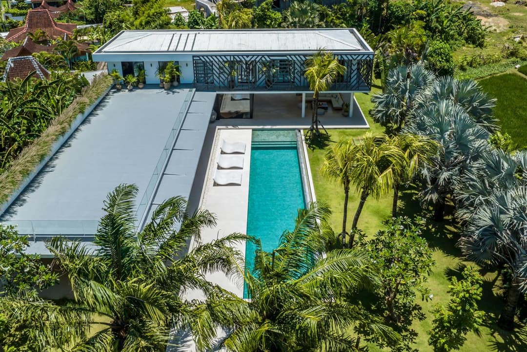 Villa Bull House Amazing 6 bedrooms contemporary villa in Seminyak — photo 1 of 1