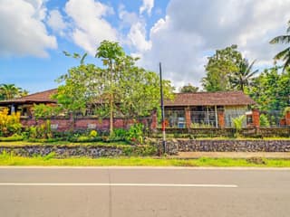 Hotel O Sekar Jagat Near Pantai Baluk Rening