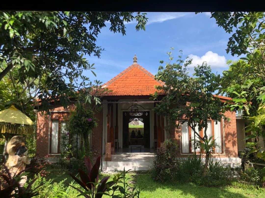 Tiis Garden Puri Villas — photo 1 of 34