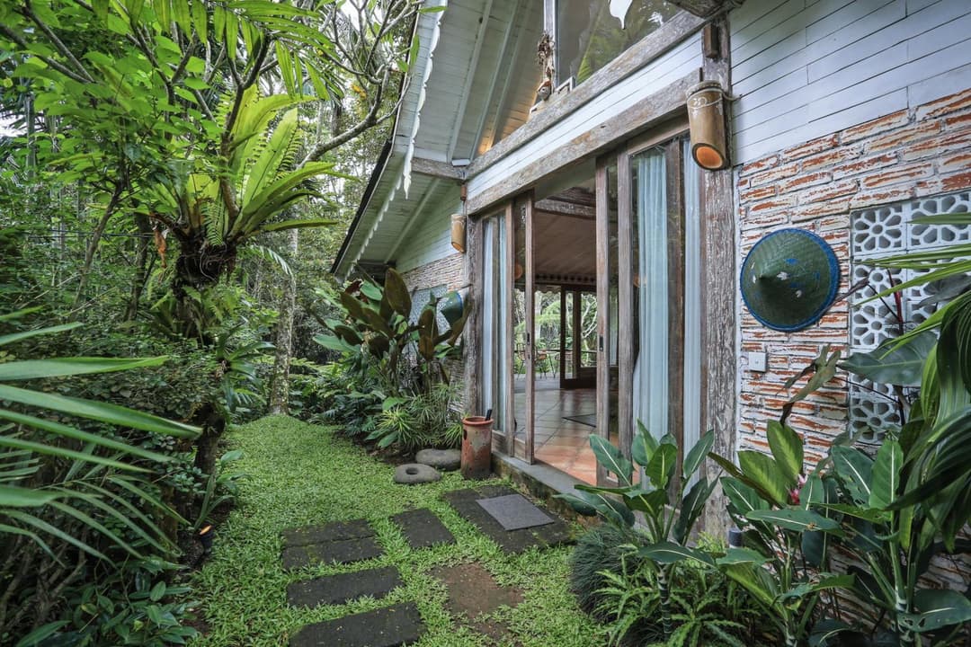 Pramana Giri Kusuma — photo 1 of 1
