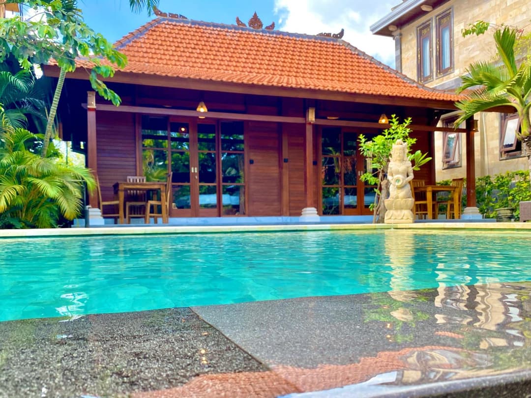 Pondok Indah Bungalow Bingin — photo 1 of 38