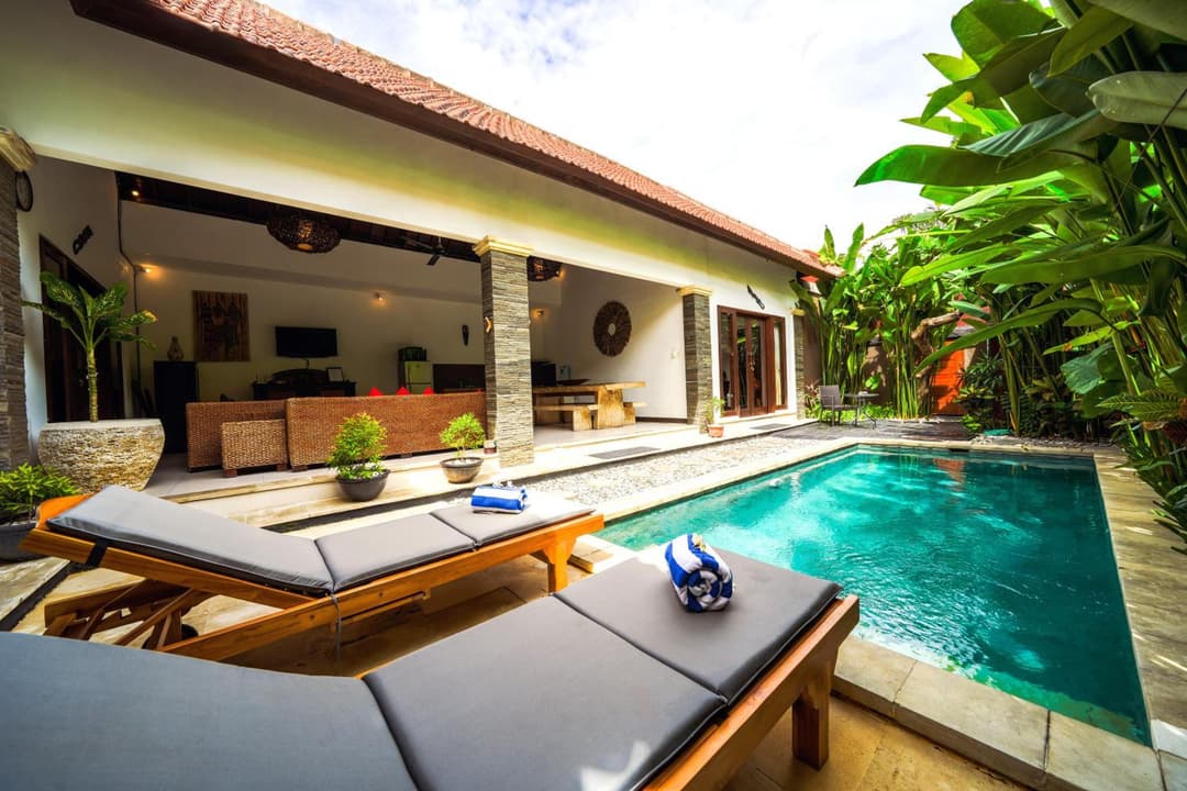 Villa CRIS - Heart of LEGIAN 3 Bedrooms, 3 Bathrooms — photo 1 of 16