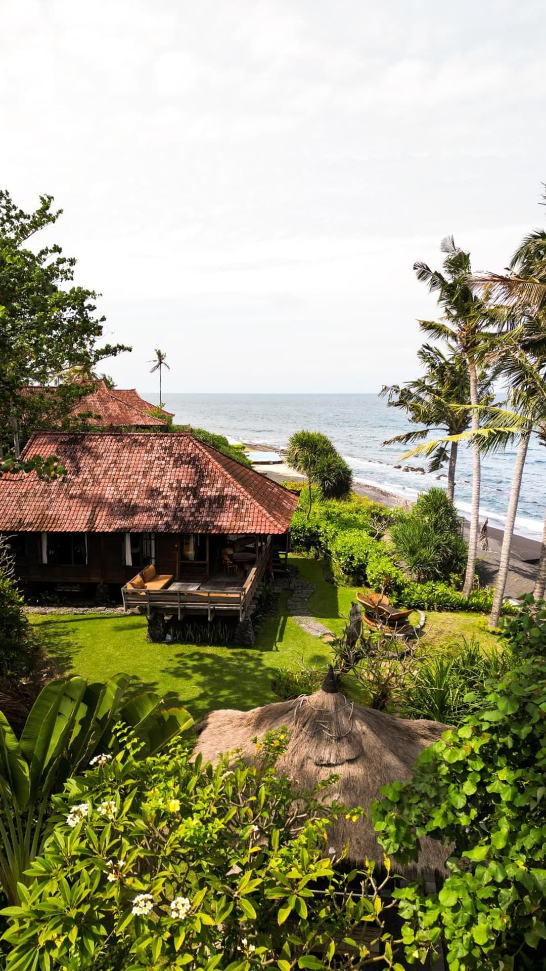 Secret Moon Beach House — photo 1 of 1