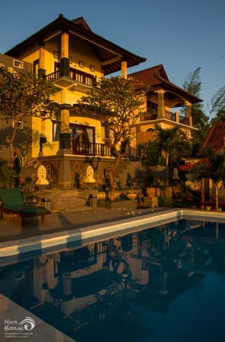 Beten Waru Bungalow and Restaurant