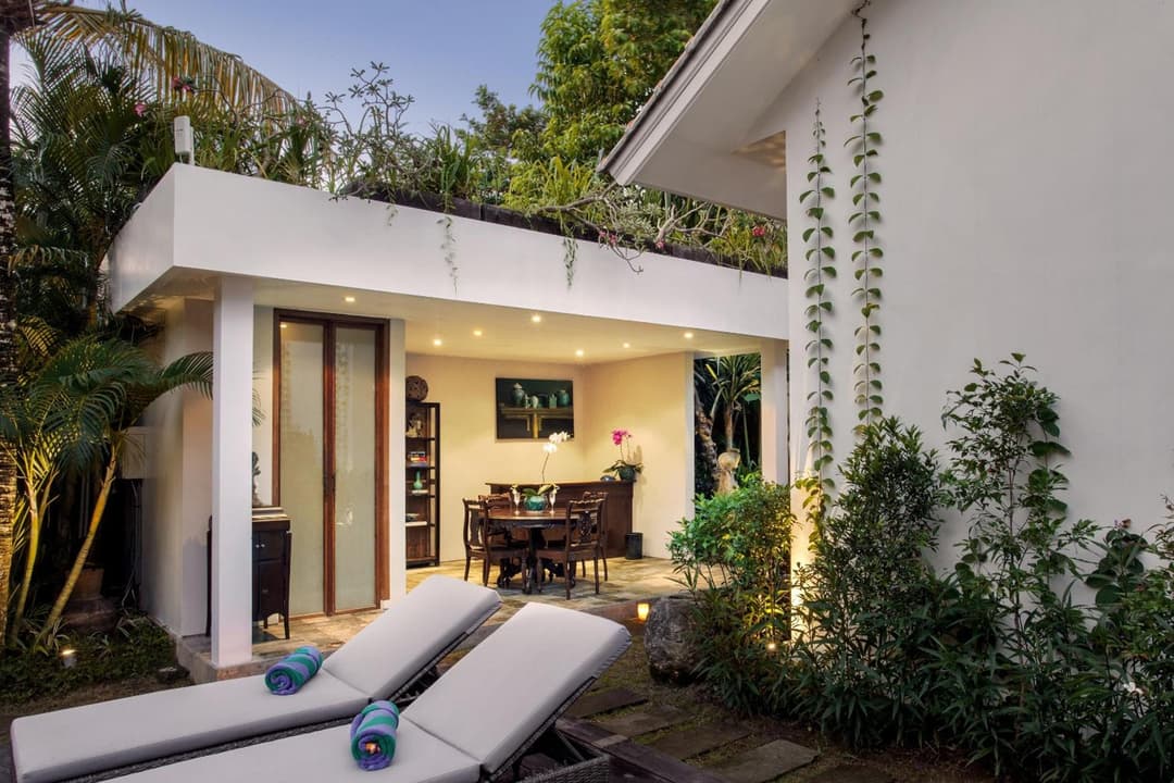 Room & Vespa 3 - Relaxing Stay Center Seminyak — photo 1 of 1