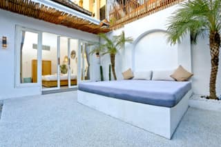 Villa Elijah