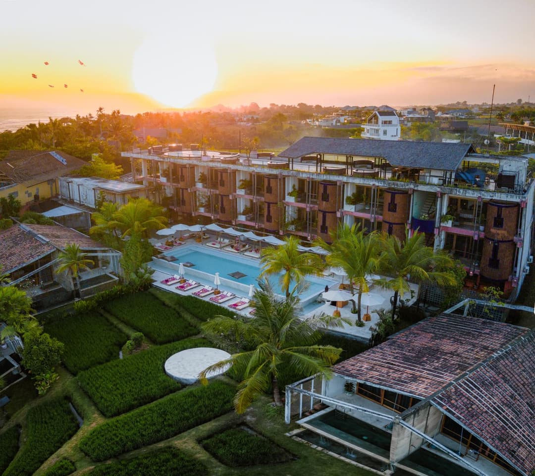 Shore Amora Canggu — photo 1 of 126
