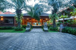 Griya Shanti Suites