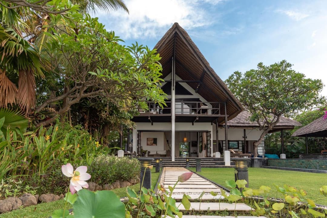 Villa Sheeba — photo 1 of 39