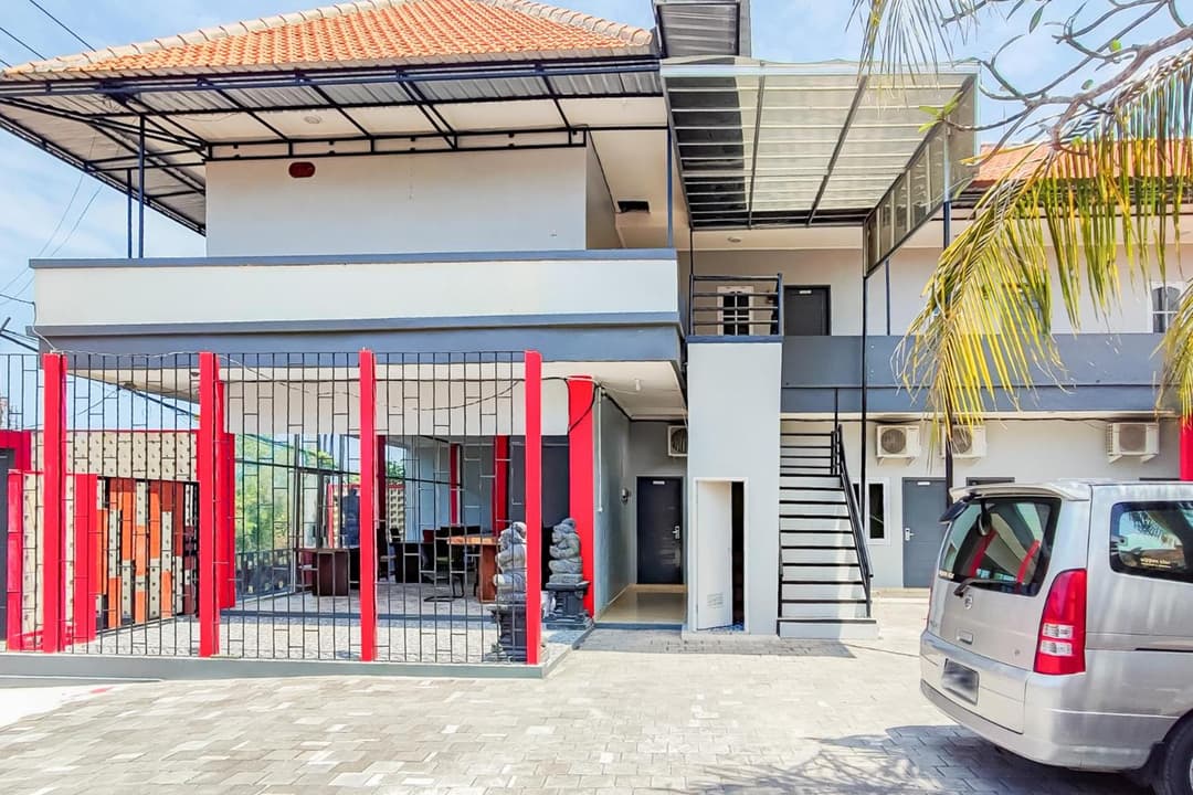 Urbanview Ava Guest House Uluwatu Bali — photo 1 of 22