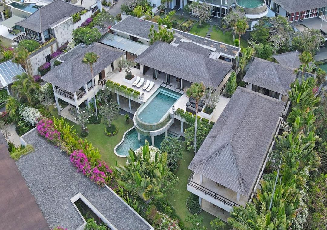 Villa Cantik Pandawa By Fays Hospitality — photo 1 of 43