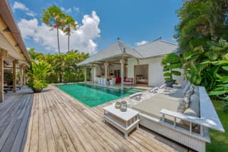 PROMO 4 bd Spacious villa in strategic location