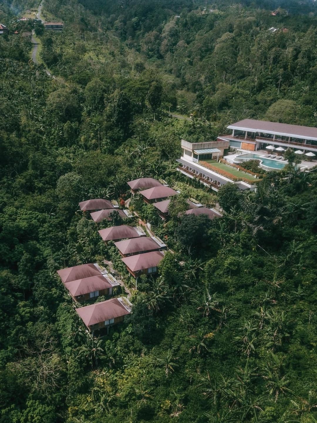 Giriwood Hotel & Villa — photo 1 of 40