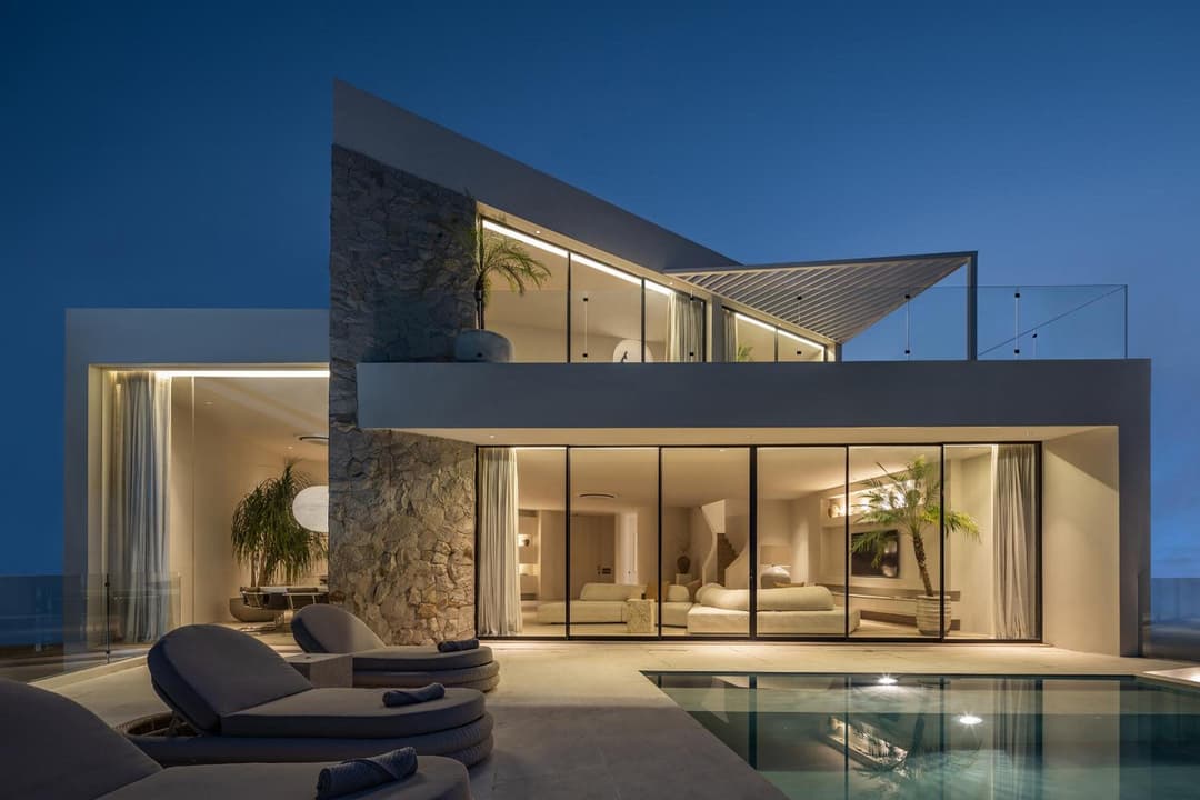 Luxury 4BR Ocean View Villa Near Bingin Beach — photo 1 of 1