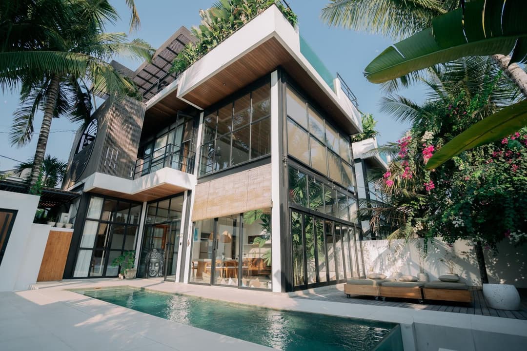 Baliwood Residence Villas by BREIG — photo 1 of 1