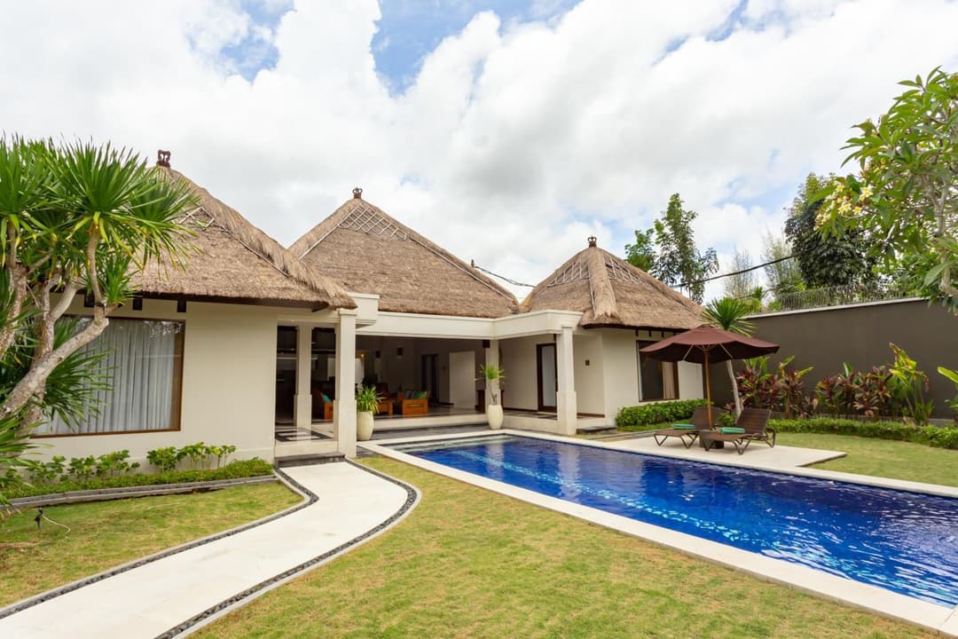 Aruni Bali Jimbaran Boutique Villa — photo 1 of 60