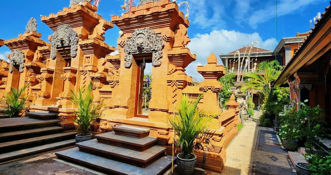 Stana Puri Gopa Hotel — photo 1 of 80