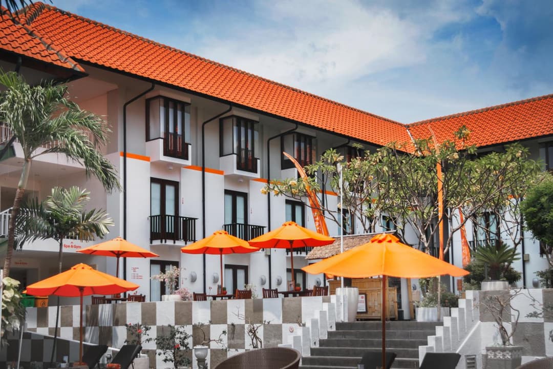 HARRIS Hotel Kuta Tuban Bali — photo 1 of 65
