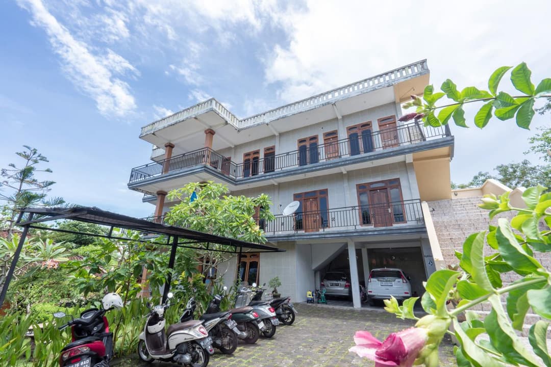 SDK Homestay Uluwatu — photo 1 of 24