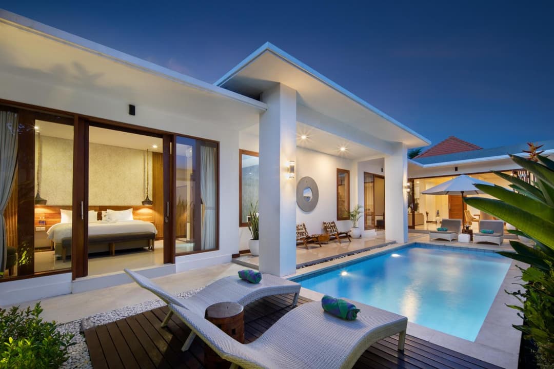 The Luxury Collection, Monaco Blu — photo 1 of 38