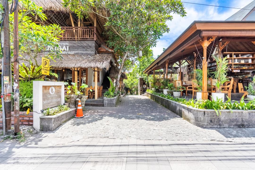 Meruhdani Boutique Hotel Ubud — photo 1 of 147