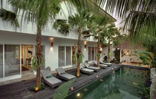 Room & Vespa 4 - Central Seminyak Near Beach