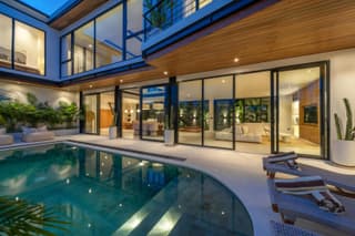 Villa Maverick - Brand New Classy 4BR Villa in Canggu