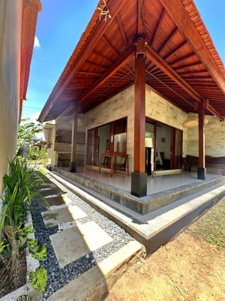 The Alus Cottage and Villa