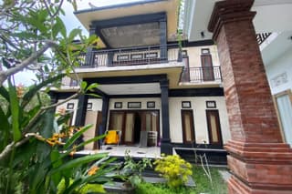 Capital O 93844 Arta Adi Homestay NearBali Zoo